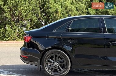 Седан Audi A3 2015 в Киеве