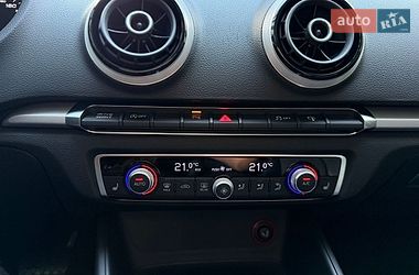Седан Audi A3 2015 в Киеве