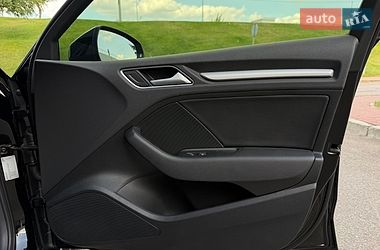 Седан Audi A3 2015 в Киеве