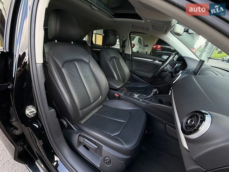Седан Audi A3 2015 в Киеве