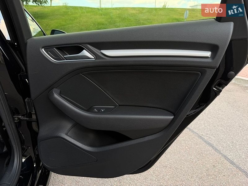 Седан Audi A3 2015 в Києві
