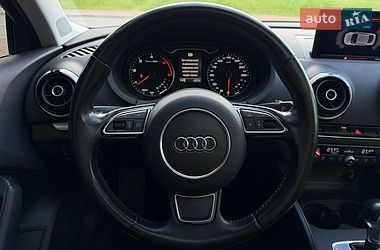 Седан Audi A3 2015 в Киеве