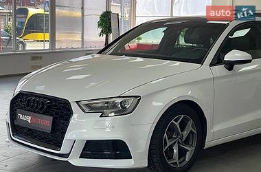 Седан Audi A3 2015 в Києві