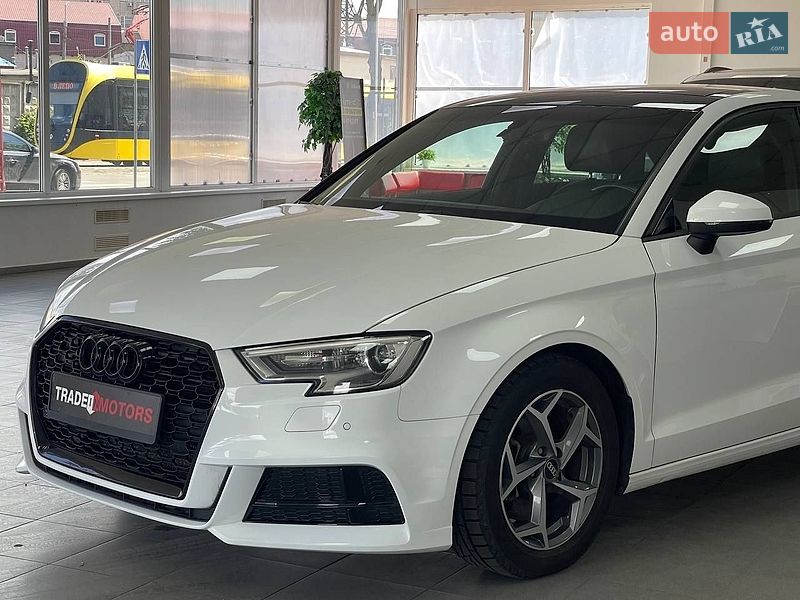 Седан Audi A3 2015 в Києві