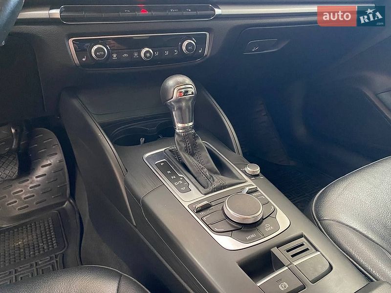 Седан Audi A3 2015 в Києві