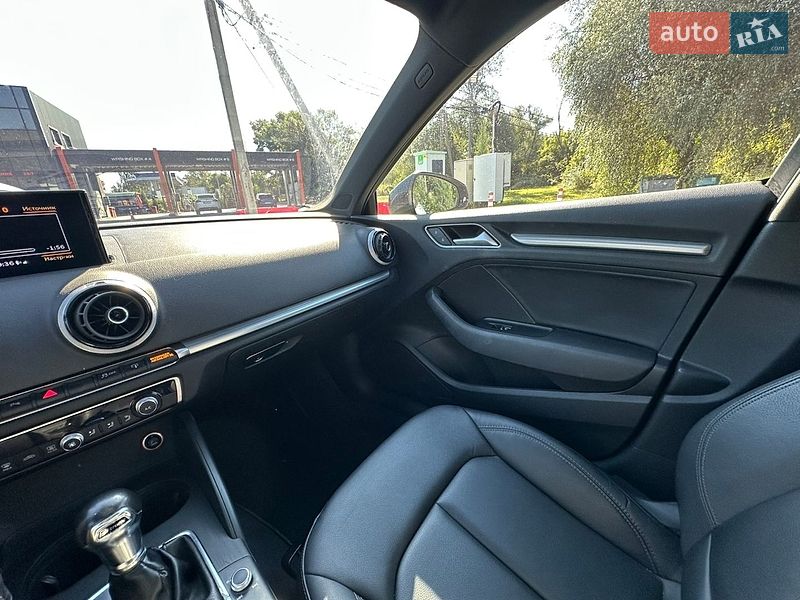 Седан Audi A3 2015 в Полтаві