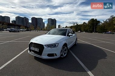 Седан Audi A3 2016 в Києві
