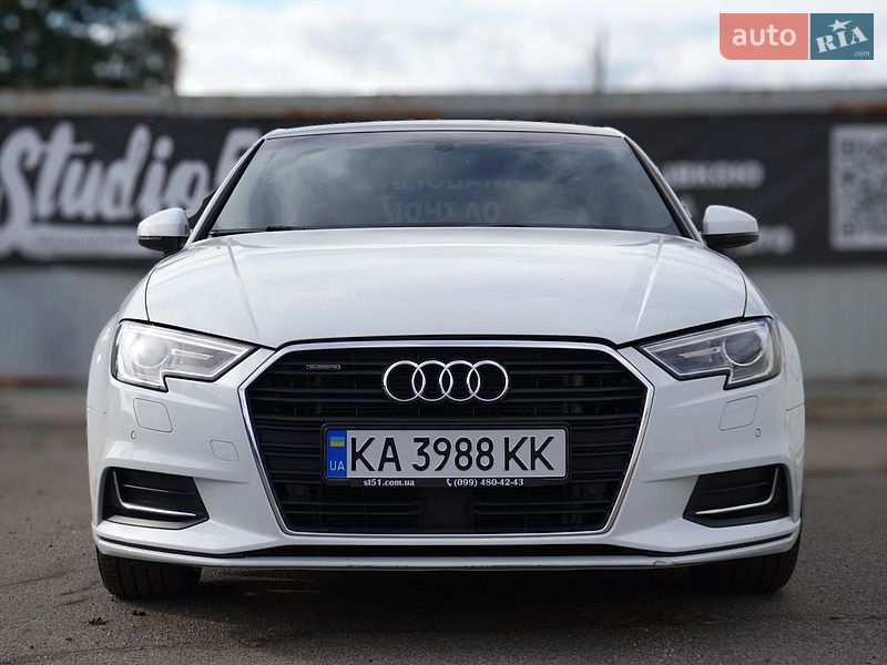 Седан Audi A3 2016 в Києві