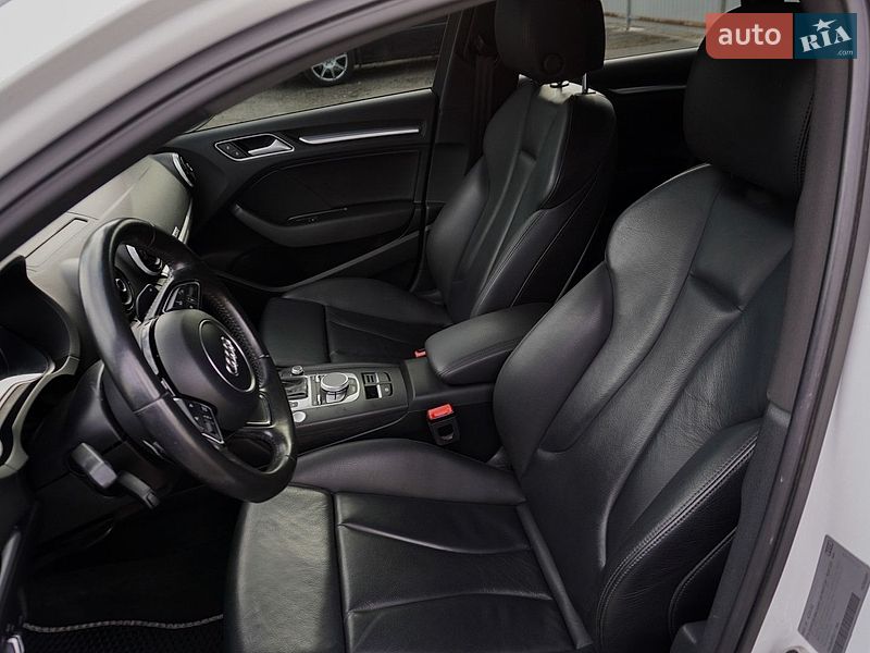 Седан Audi A3 2016 в Києві