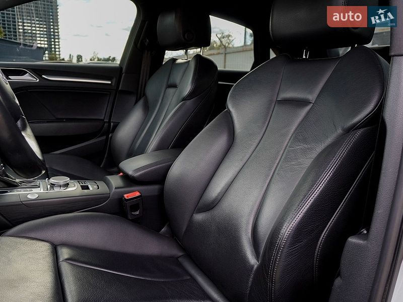 Седан Audi A3 2016 в Києві