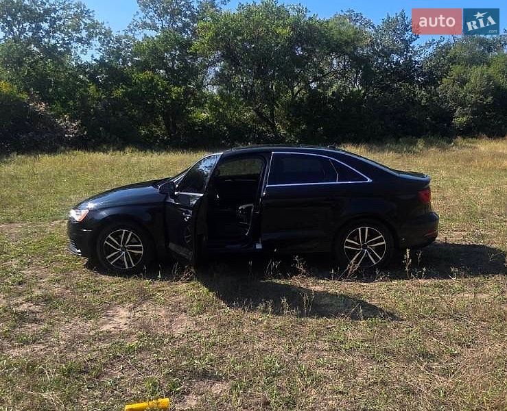 Седан Audi A3 2014 в Днепре