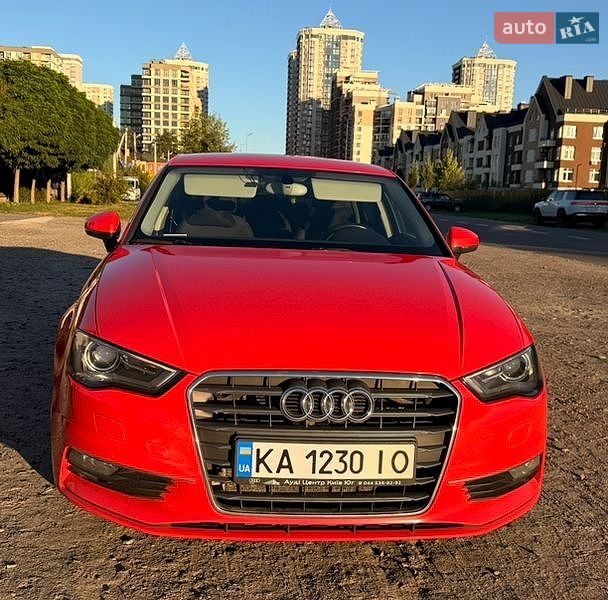Седан Audi A3 2013 в Киеве