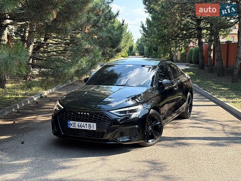 Седан Audi A3 2023 в Днепре