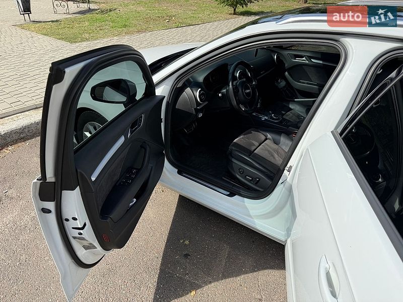 Хэтчбек Audi A3 2016 в Николаеве