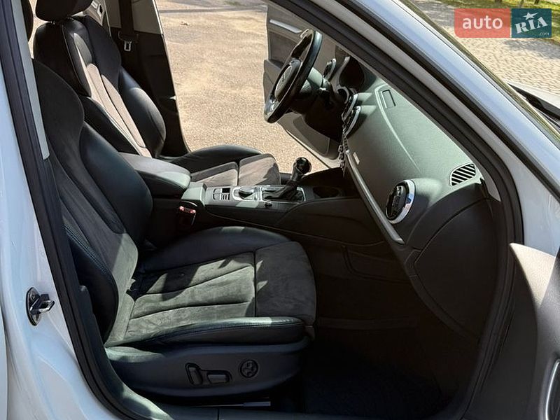 Хэтчбек Audi A3 2016 в Николаеве