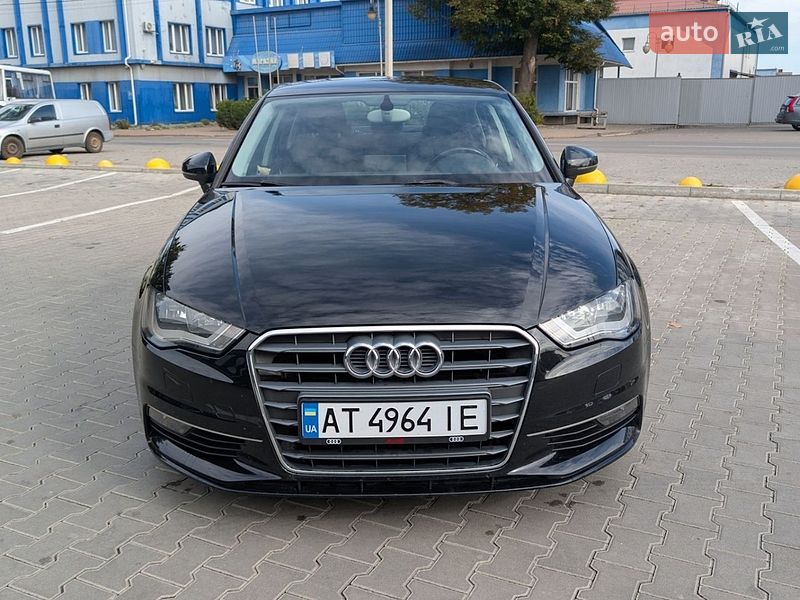 Седан Audi A3 2015 в Івано-Франківську