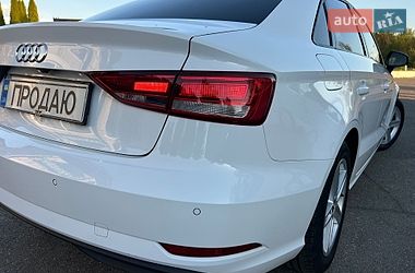 Седан Audi A3 2017 в Хусте