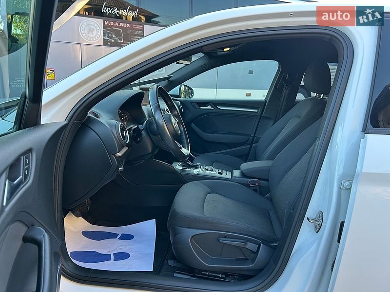 Седан Audi A3 2017 в Хусте