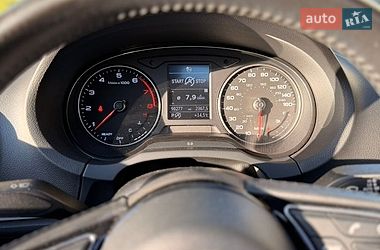Седан Audi A3 2016 в Киеве