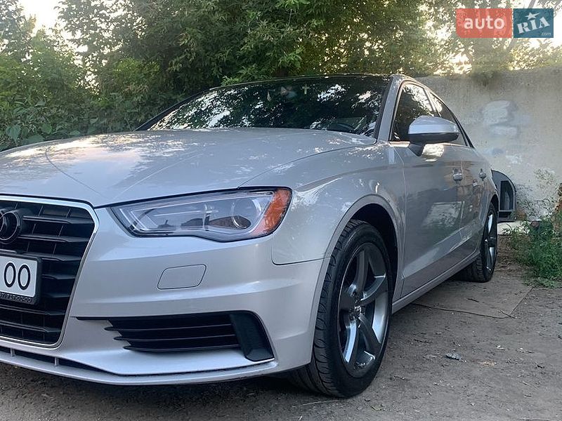 Седан Audi A3 2015 в Харькове