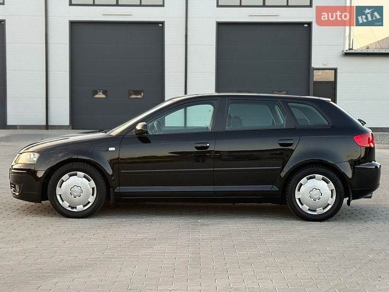 Хетчбек Audi A3 2006 в Чернівцях