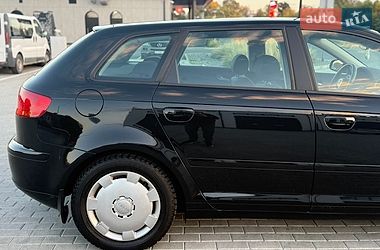 Хетчбек Audi A3 2006 в Чернівцях