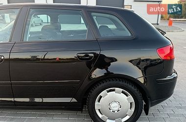 Хетчбек Audi A3 2006 в Чернівцях