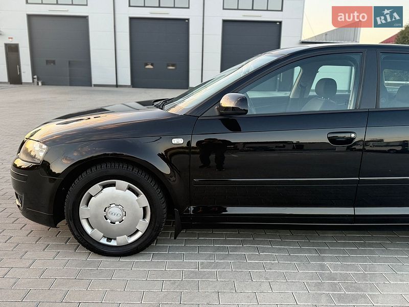 Хетчбек Audi A3 2006 в Чернівцях