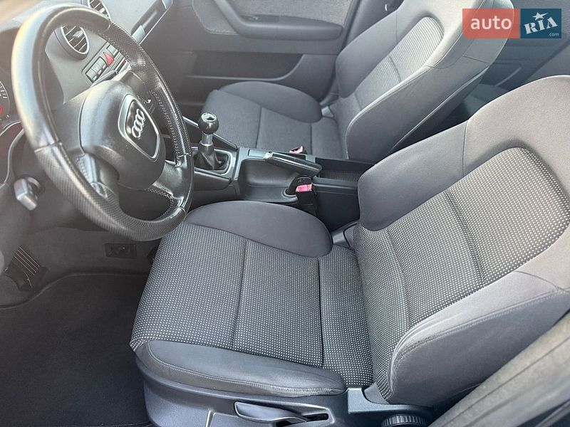 Хетчбек Audi A3 2006 в Чернівцях