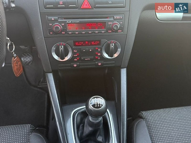 Хетчбек Audi A3 2006 в Чернівцях