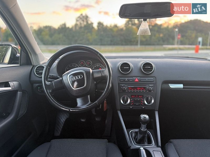 Хетчбек Audi A3 2006 в Чернівцях