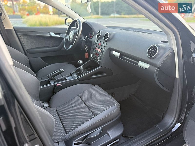 Хетчбек Audi A3 2006 в Чернівцях