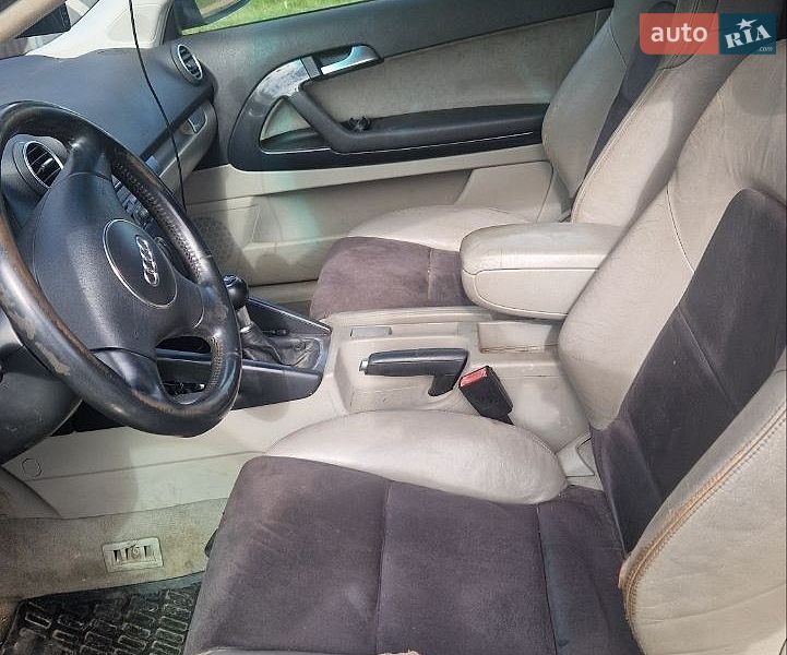 Хэтчбек Audi A3 2003 в Овруче