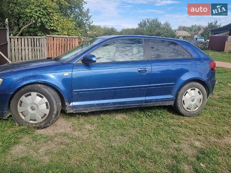 Хэтчбек Audi A3 2003 в Овруче