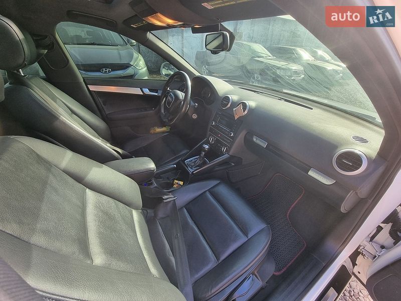 Хэтчбек Audi A3 2011 в Кременце