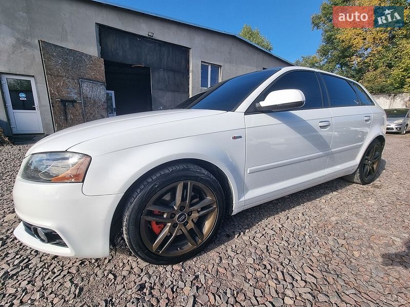 Хэтчбек Audi A3 2011 в Кременце