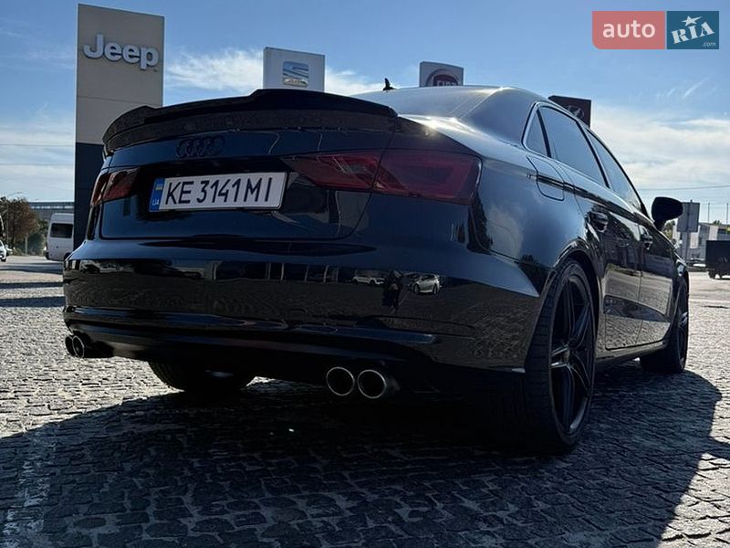 Седан Audi A3 2015 в Днепре