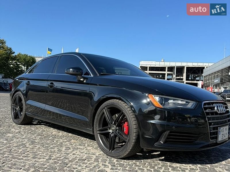 Седан Audi A3 2015 в Днепре