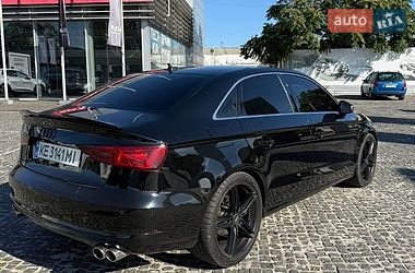 Седан Audi A3 2015 в Днепре