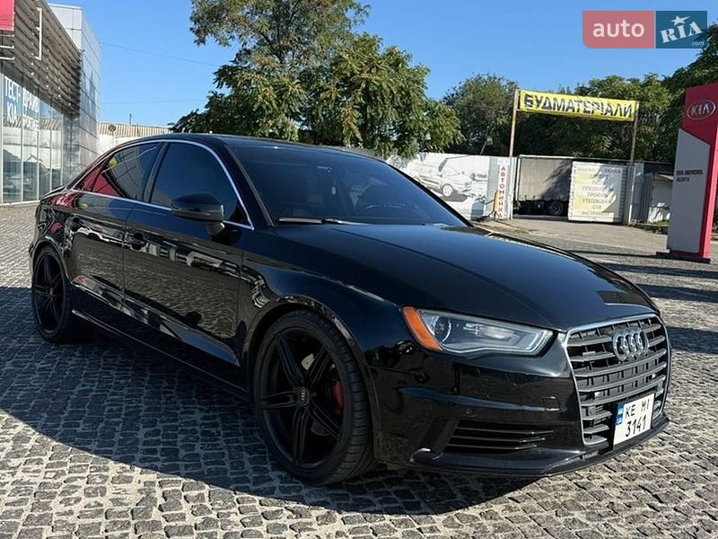 Седан Audi A3 2015 в Днепре