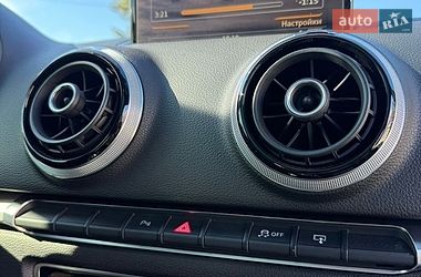 Седан Audi A3 2015 в Днепре