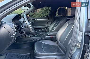 Седан Audi A3 2015 в Киеве