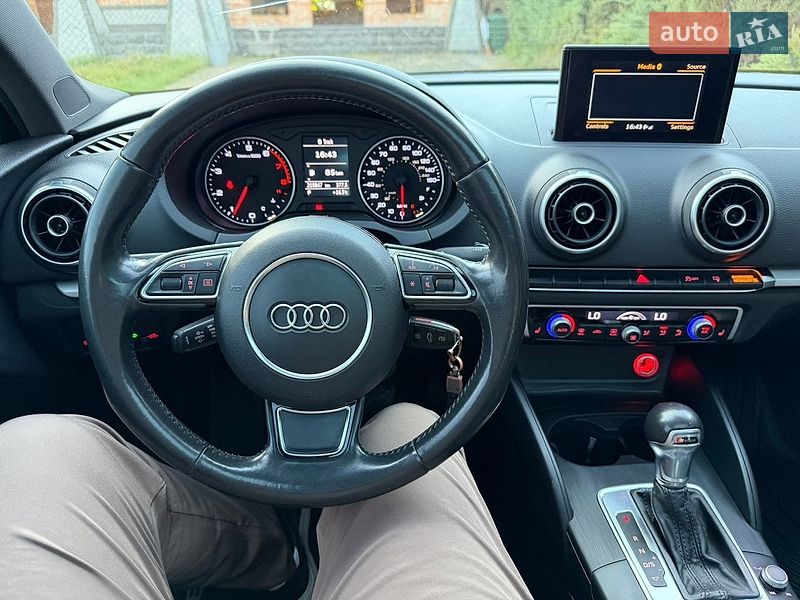 Седан Audi A3 2015 в Киеве
