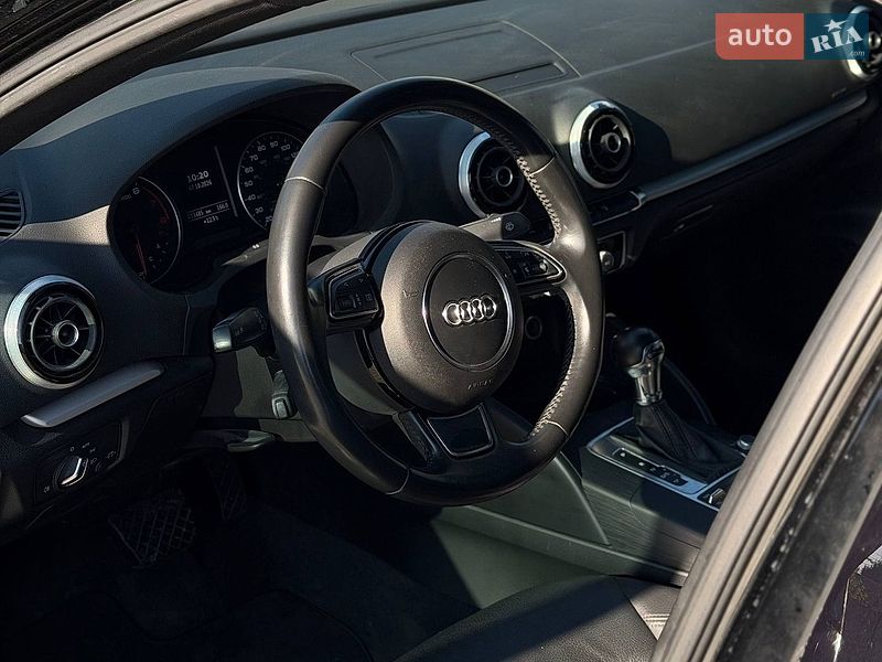 Седан Audi A3 2016 в Житомирі