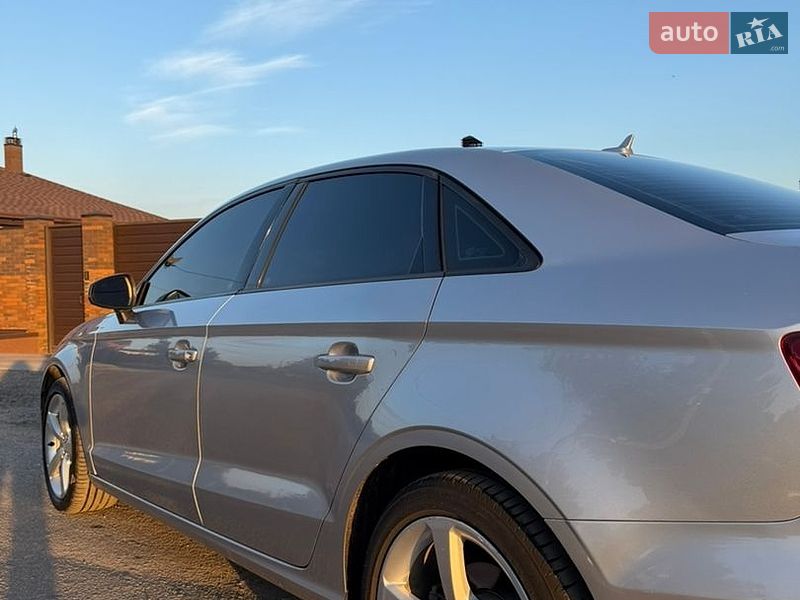 Седан Audi A3 2015 в Харкові