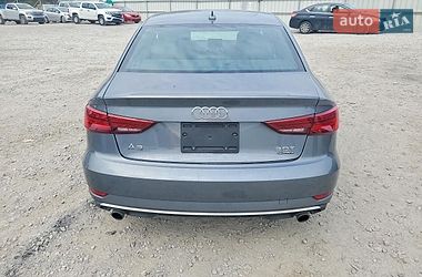 Седан Audi A3 2018 в Днепре