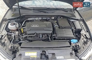 Седан Audi A3 2018 в Днепре
