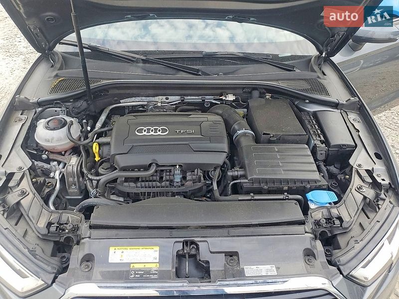 Седан Audi A3 2018 в Днепре