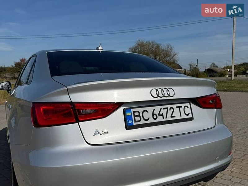 Седан Audi A3 2014 в Львові