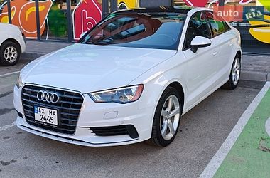 Седан Audi A3 2015 в Киеве